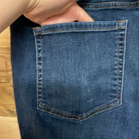 Lane Bryant Size 26 Dark Blue Flex Magic Waistband Mid-rise Bermuda Denim Shorts - Picture 5 of 9